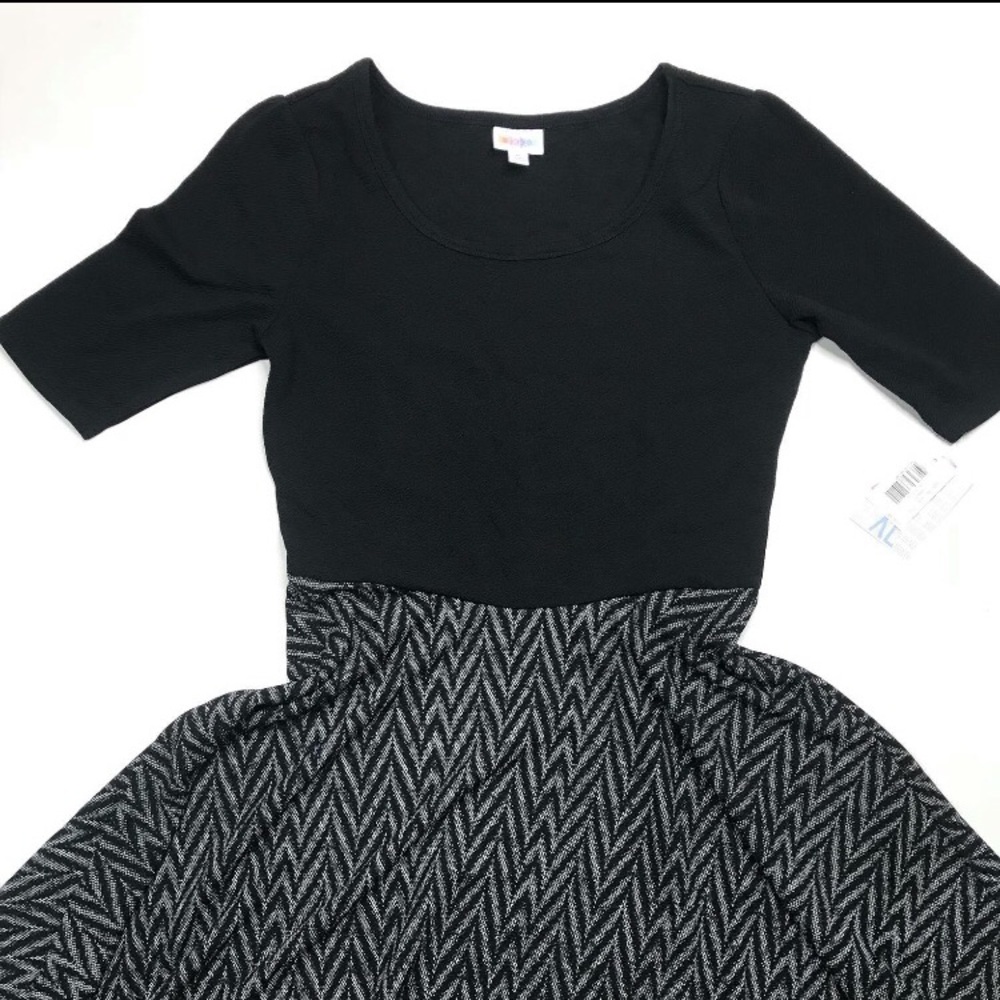 Lularoe Noir & Blanc Collection Chevron Nicole